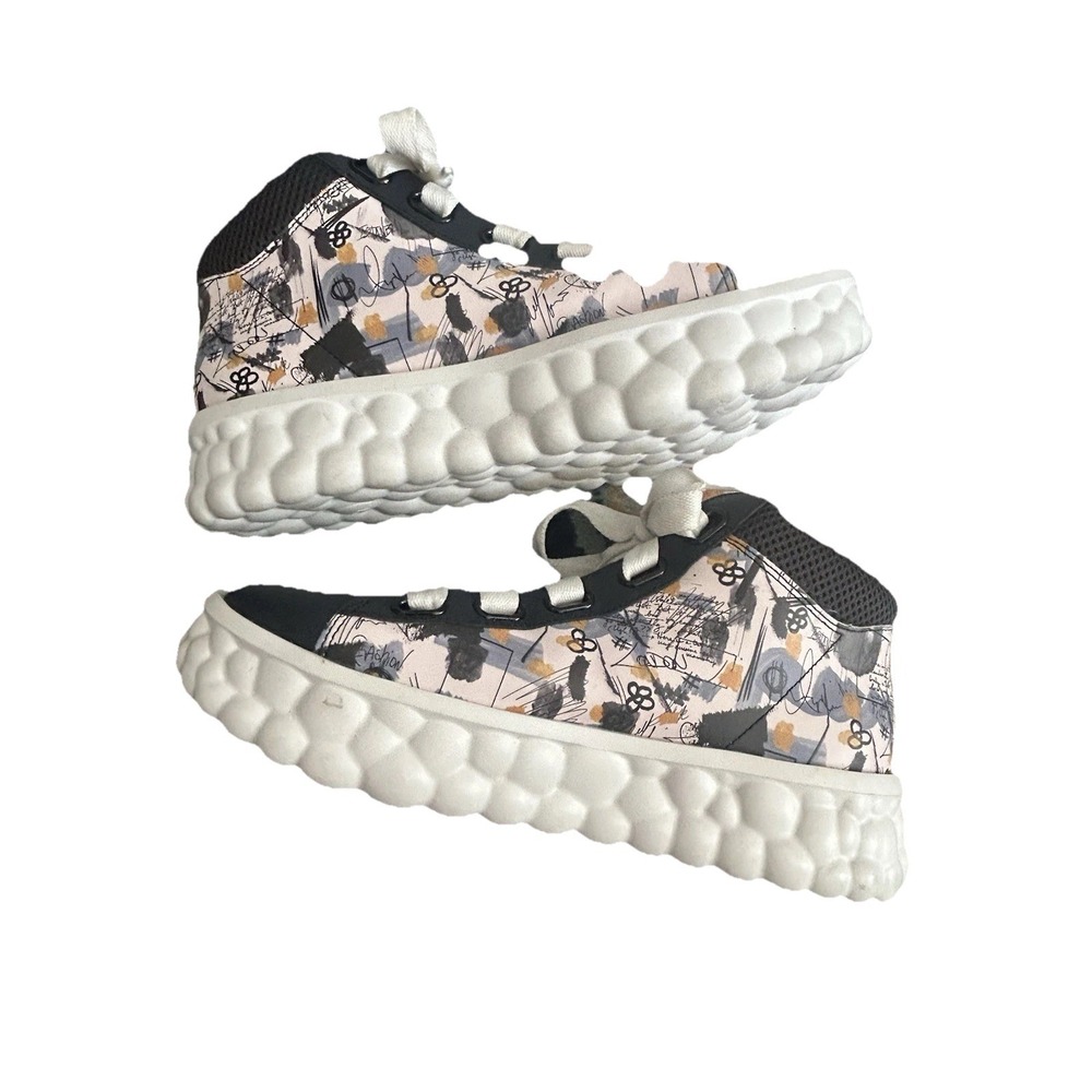 UIN Manuscript 2 Las Ramblas V Women's High Top Sneakers Graffiti Art Size 10.5